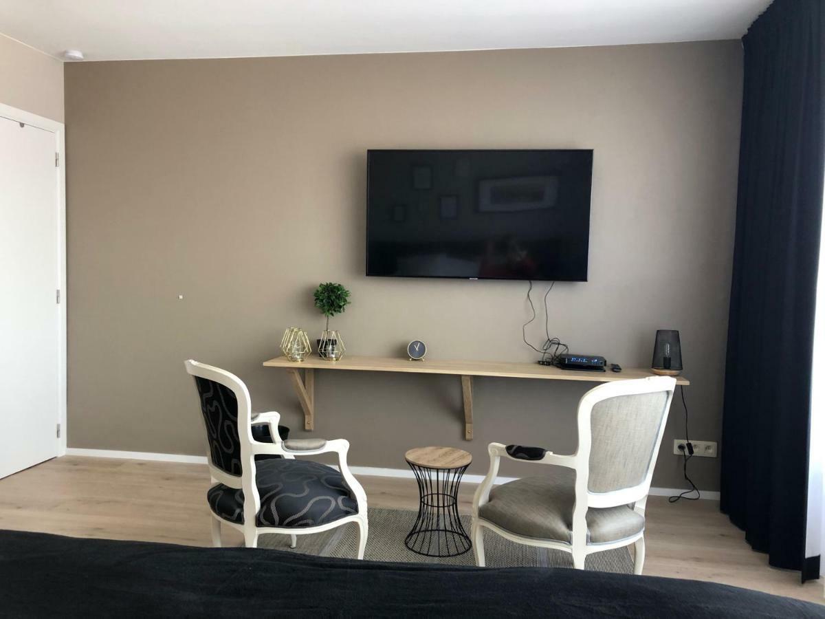 V Carre Apartment Huy Bagian luar foto